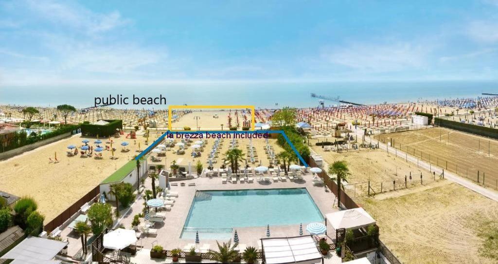 Hotel La Brezza Frontemare Lido di Jesolo Exterior foto